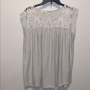 Sleeveless blouse